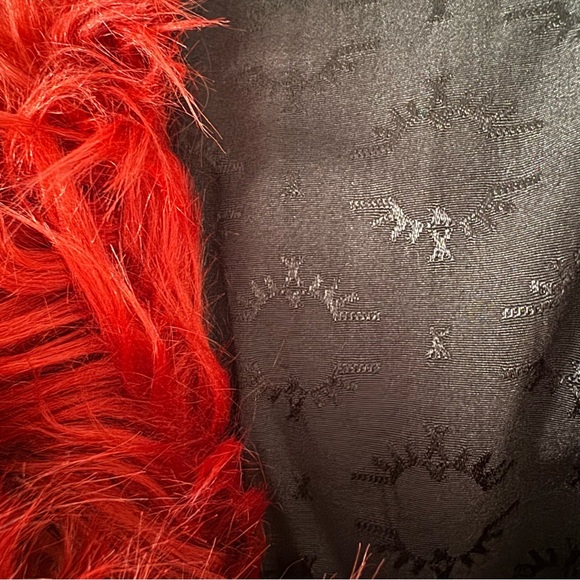 SPIRITHOODS RED VELVET WOLF CLASSIC FAUX FUR COAT | WOMEN'S M - Picture 7 of 15